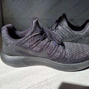 Nike LunarEpic Low Flyknit 2